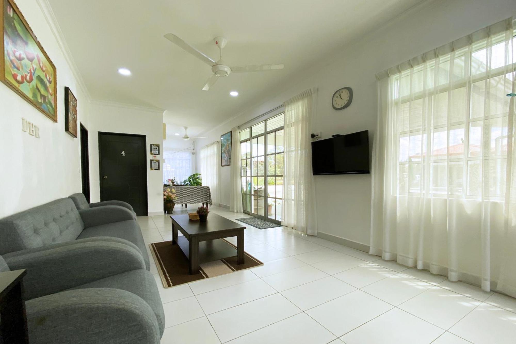 Oyo Home 90230 Dh Residence Kota Belud Exterior foto